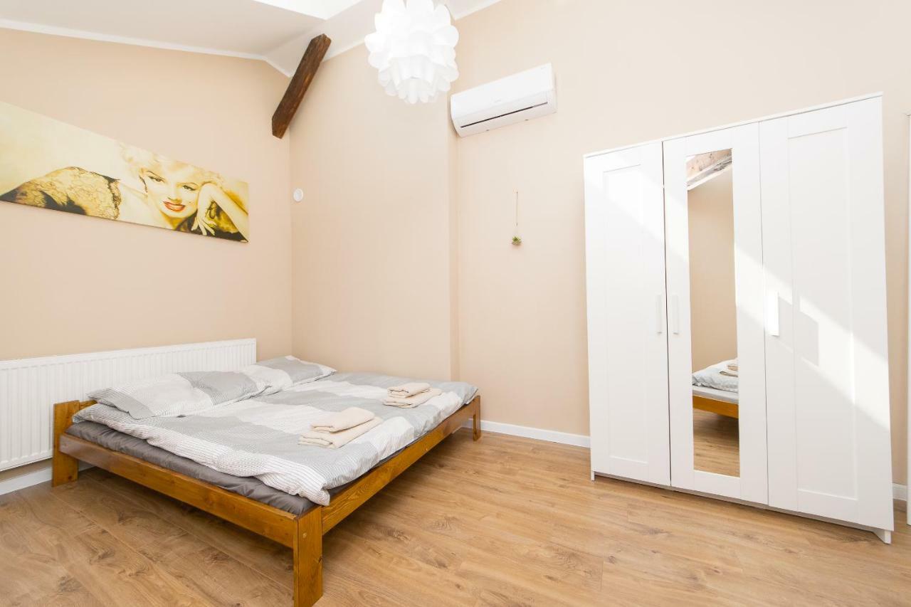 Blue Apartment Old Town Air Condition P4You Pl Cracovie Extérieur photo